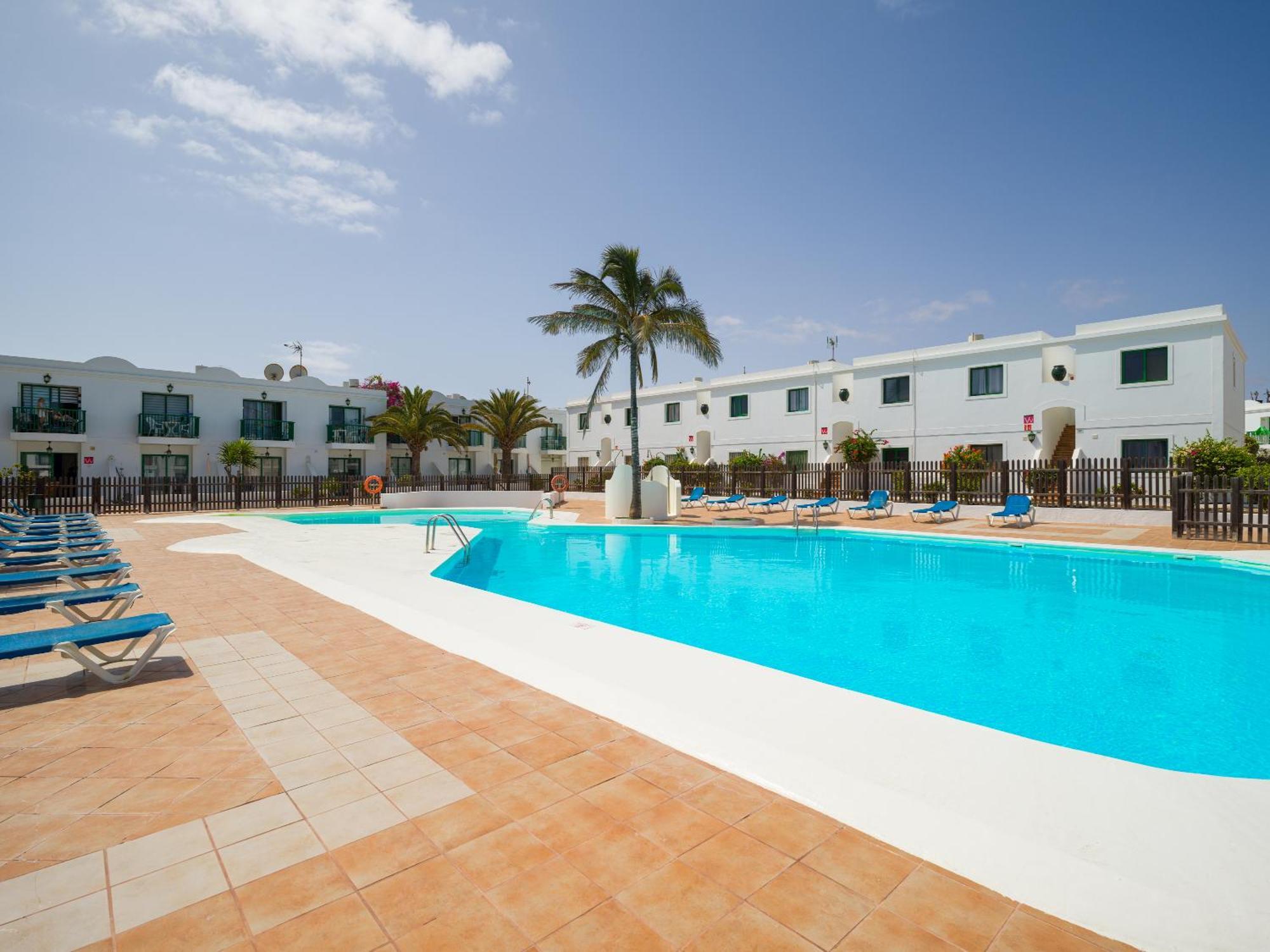 Blue Island Pool View & Wi-Fi By Irent Fuerteventura Apartman Corralejo Kültér fotó